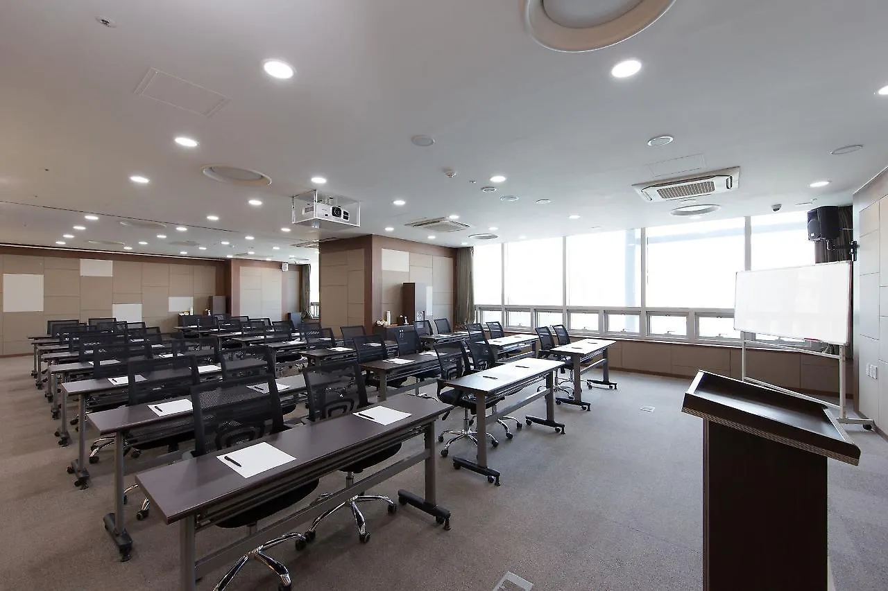 Felix By Stx Hotel And Suite Busan